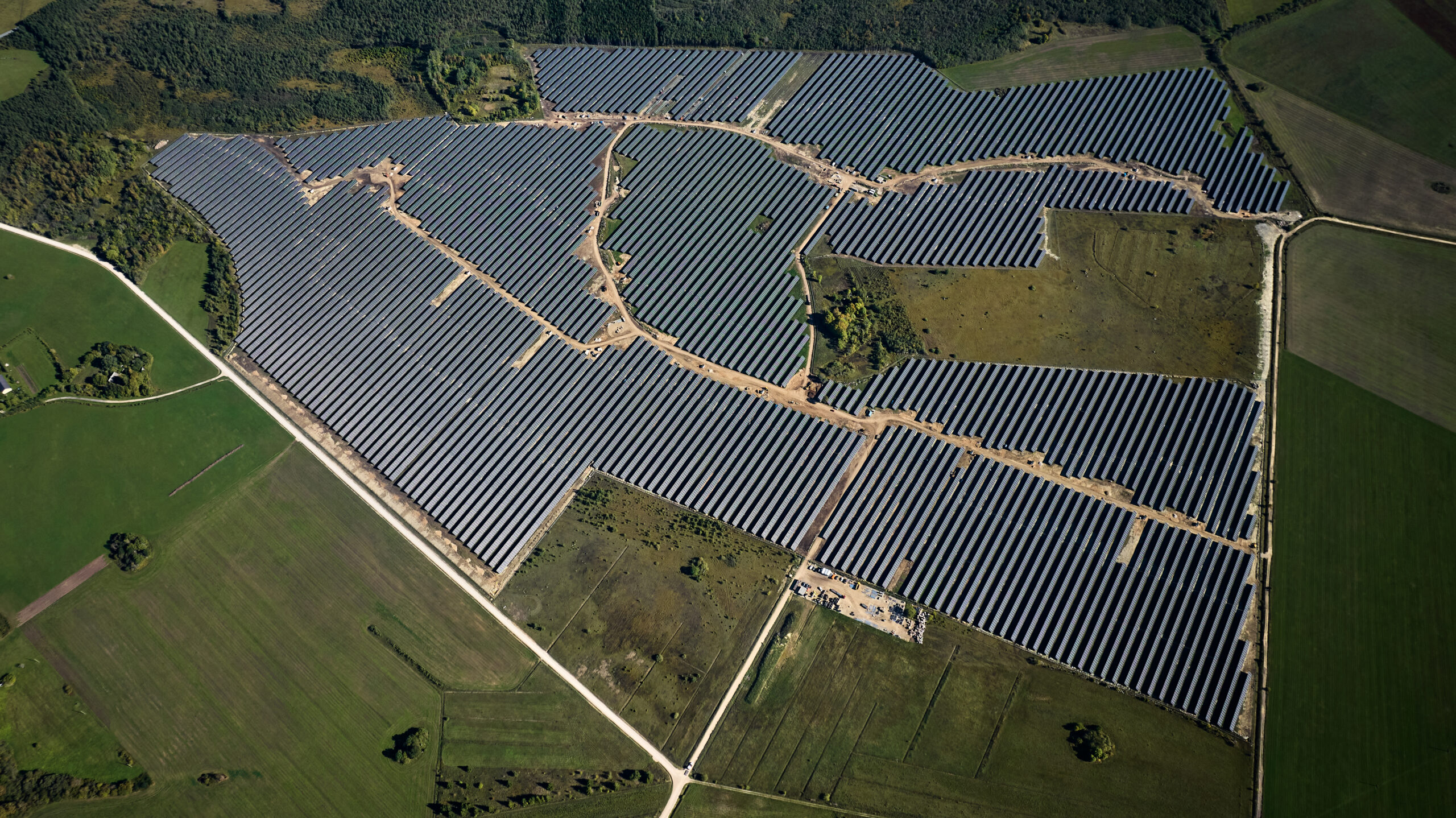 Veiklą pradėjo didžiausias Baltijos šalyse saulės energijos parkas